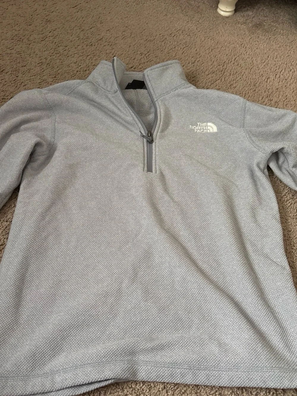 The North Face Men’s Light Gray Quarter-Zip Sweater (Men’s / Women’s)